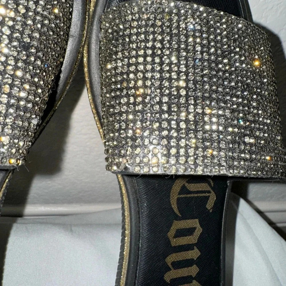 JUICY COUTURE YUMMY CRYSTAL SLIDES SANDALS FLIP FLOP BLACK GOLD size 6 - Picture 3 of 8